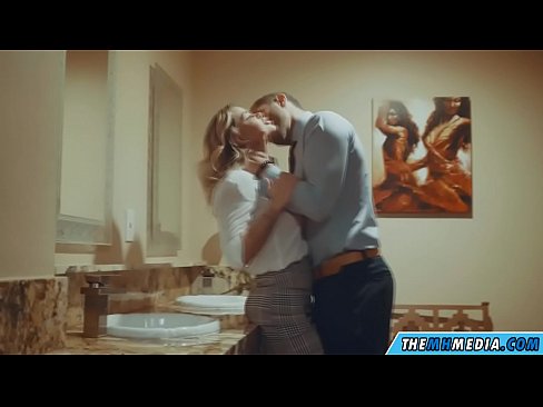 ❤️ Quan una rossa tetona et sedueix en un lavabo públic Porno vk a nosaltres ❤